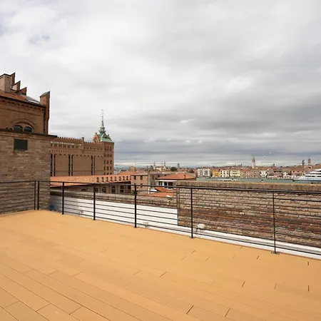 Apartment Penthouse - Loft With Canal View Venice