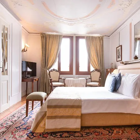 Palazzetto Pisani Grand Canal 4* Veneza