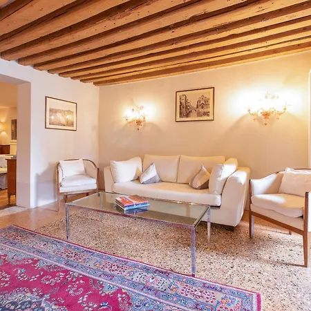 Palazzetto Pisani Grand Canal 4* Veneza