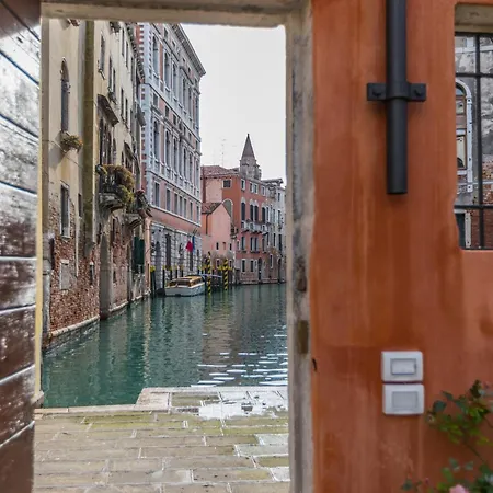 Palazzo Morosini Degli Spezieri - Lifestyle Apartment Venice