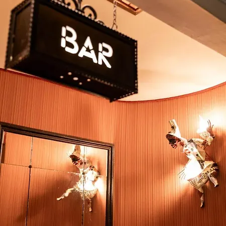 弗洛拉酒店