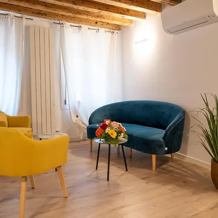 Guest house Hermes San Marco 2*
