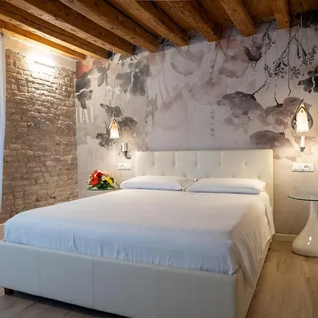 Hermes San Marco Guest house