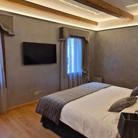 Vite Dorata Venice
