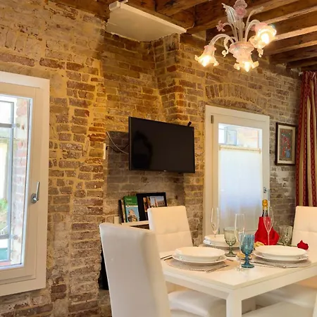 Graceful Barnaba Apartment
