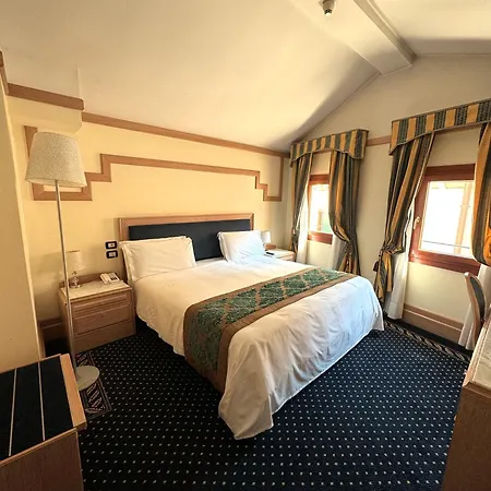 Foscari Palace 4*