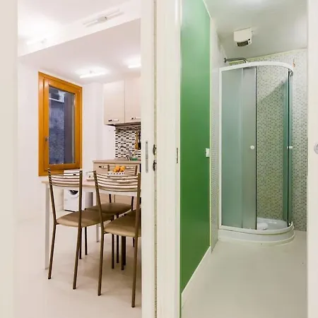 San Felice Modern Apartment