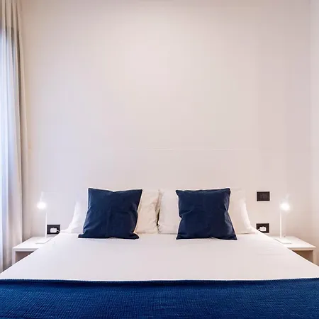 Apartment San Barnaba Palace R&r *