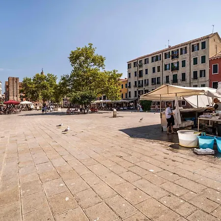 San Barnaba Palace R&r * Venice
