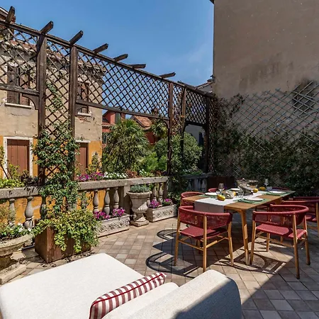San Barnaba Palace R&r