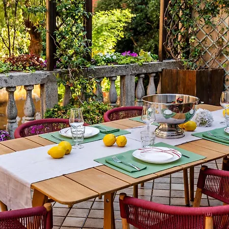 Apartment San Barnaba Palace R&r Venice