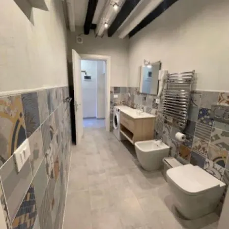 Apartment Ca'antica Sinagoga - Canal Front Venice