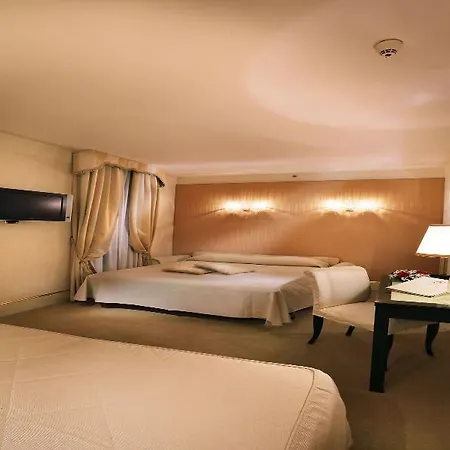 Hotel A La Commedia 4*