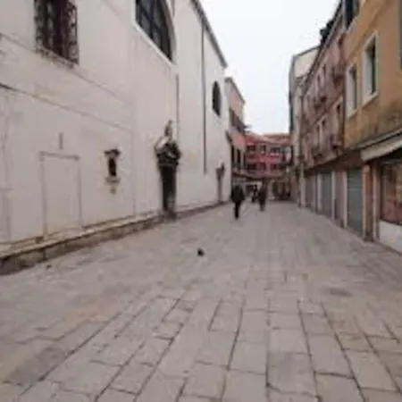 Con Terrazza Biennale Apartment Venice