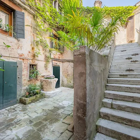 Paruta Corte Nascosta * Venice