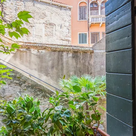 Paruta Corte Nascosta Venice