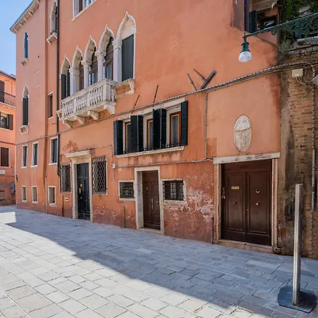 Paruta Corte Nascosta * Venice