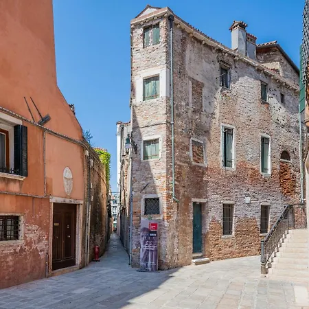 Paruta Corte Nascosta * Venice