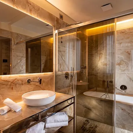 Canaletto Hotel 3*