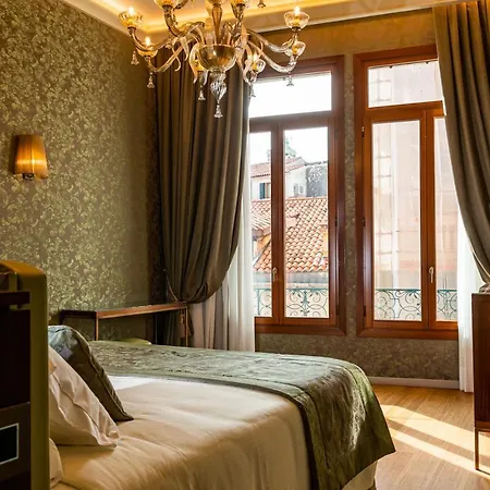 Canaletto 3*