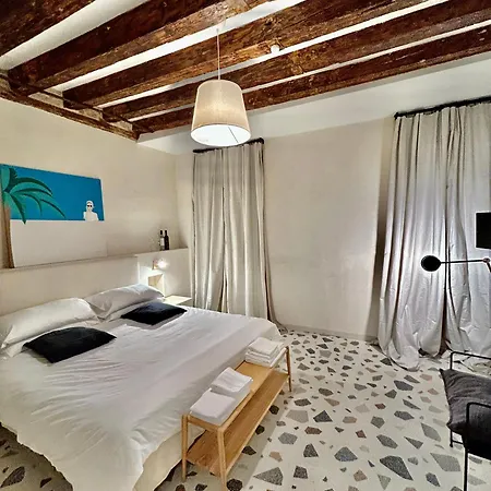 Guest house Farini Wi-fi Venice