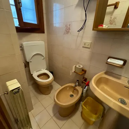 Admiral Center Apartment