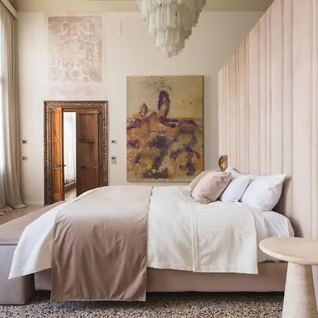Noble Floor Art R&r Apartment Venice