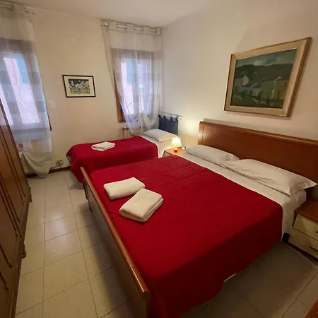 4 Stars Guest house *