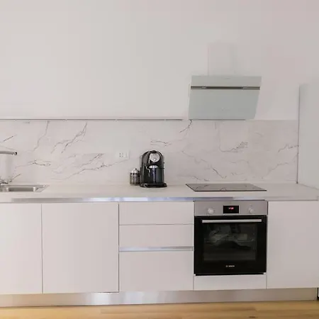 Apartment Nuovo Bianco Appena Ristrutturato *