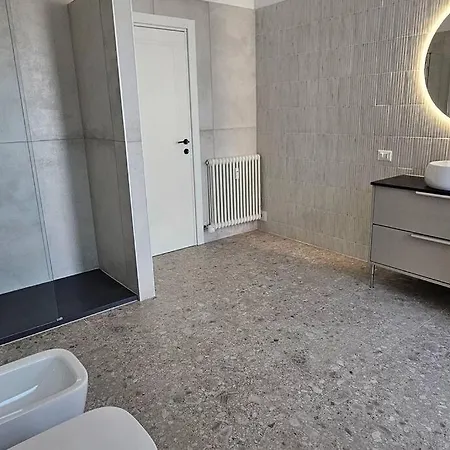 Apartment Nuovo Bianco Appena Ristrutturato Venice