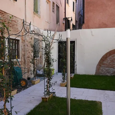 Qn Aparthotel Venice