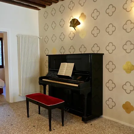 Qn Venice