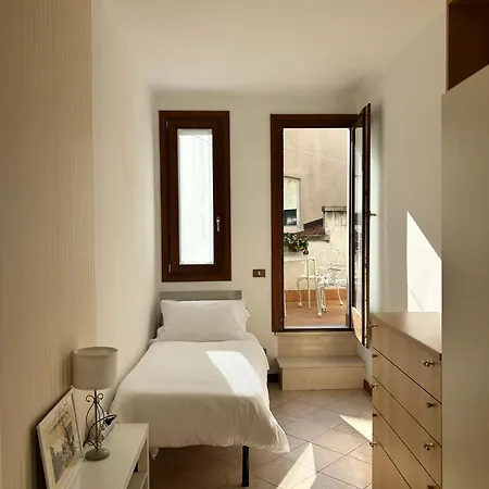 Canal Holiday home Venice