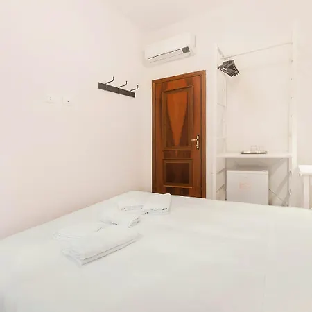 Casa Alimante Pensión *