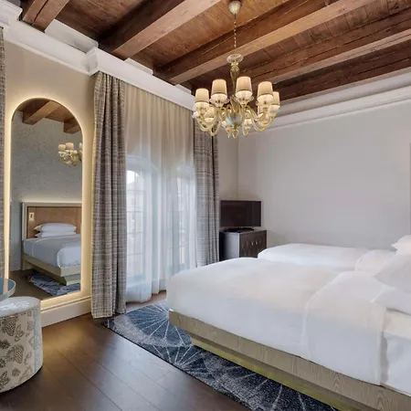 Hilton Molino Stucky 5* Venedik