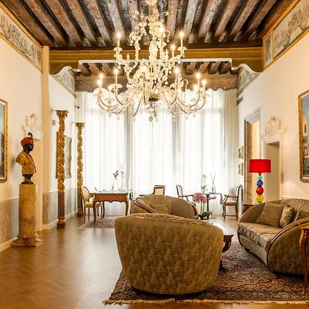 Palazzo Dei Mori Venice
