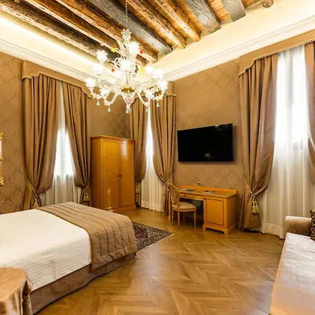 Palazzo Dei Mori Venice