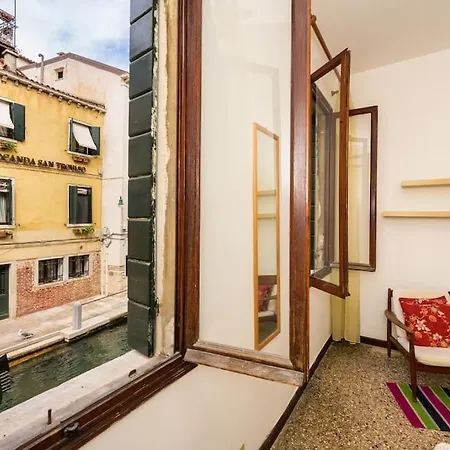 Apartment Borgo Canal View *