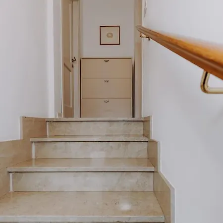Elegant With Private Terrace In - Frari Church Apartment