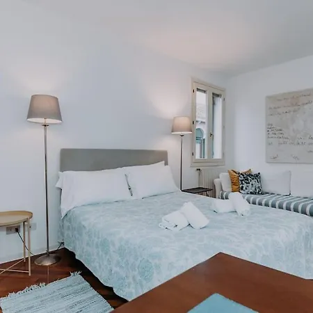 Apartment Elegant With Private Terrace In - Frari Church Venice
