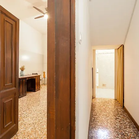 Apartment Barbaria De Le Tole