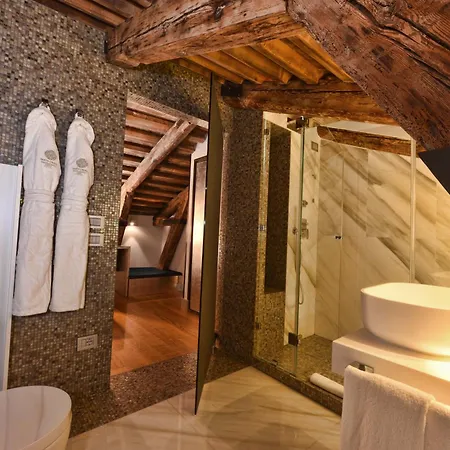 Santa Croce Boutique Hotel
