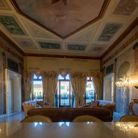 Ca' Bonfadini Historic Experience 5* Venezia