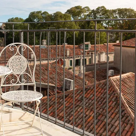 Ca' Bonfadini Historic Experience