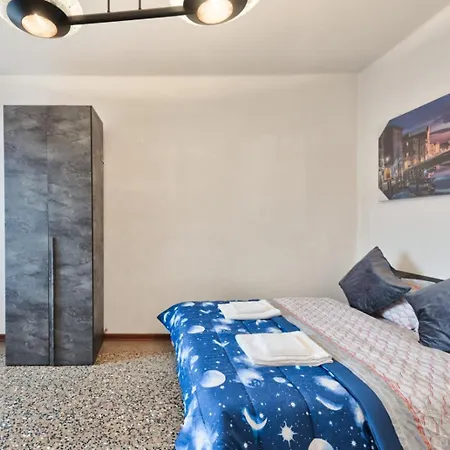 Living Guest house *