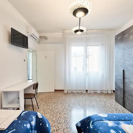 Living Guest house *