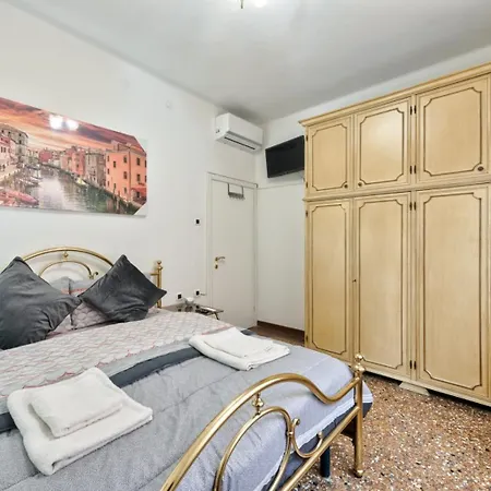 Living * Venice