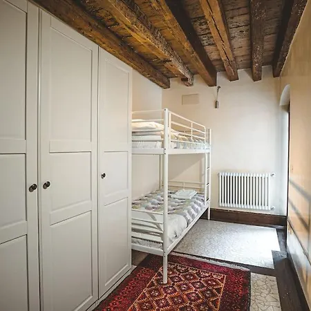 Raphael's Garden House Apartment