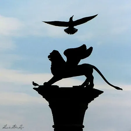Raphael's Garden House * Venice