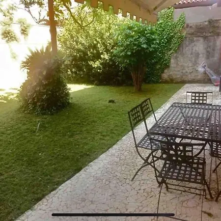 Apartment Raphael's Garden House Venice